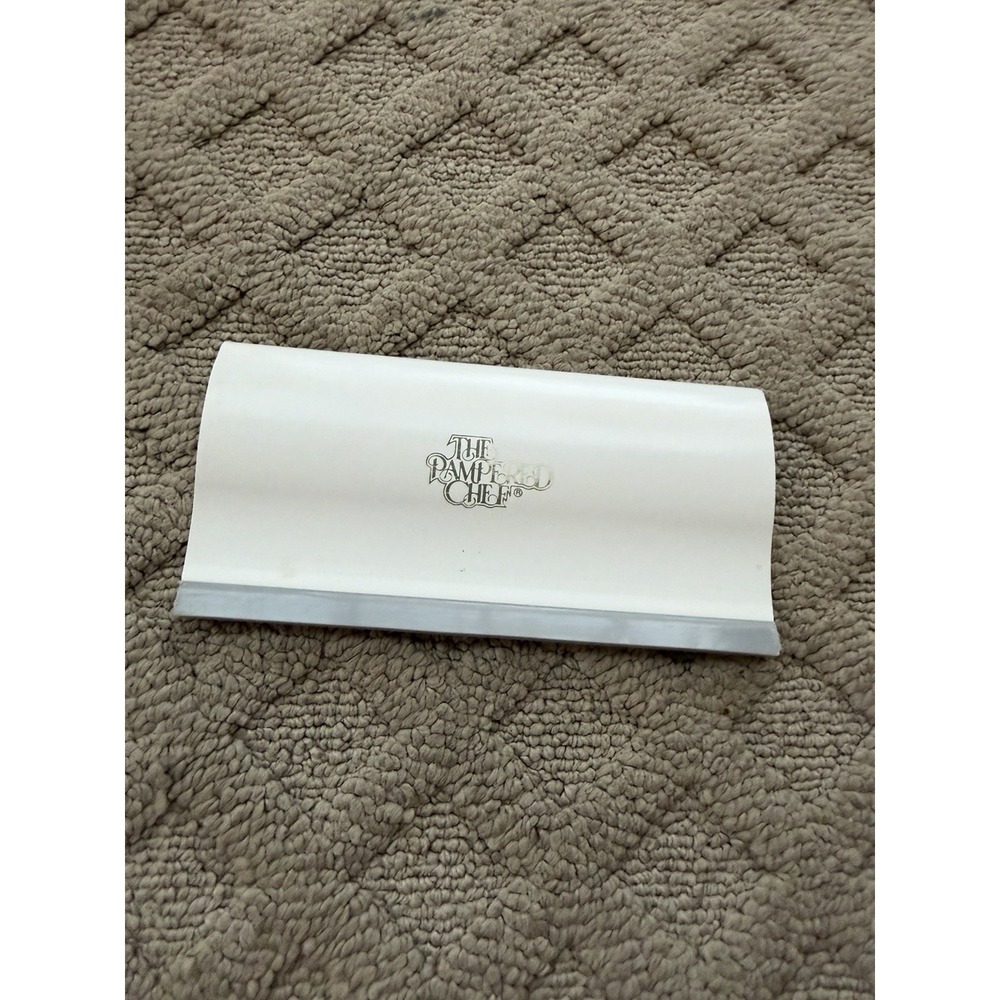 Pampered Chef Handy Scraper #1615 Squeegee Kitchen Gadget White USA